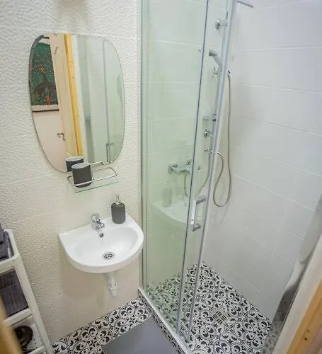 Cosy Flat In The Dob Street - Sapphire